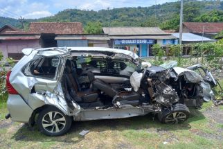 Kronologi Kecelakaan di Piyungan yang Bikin Toyota Avanza Ringsek - JPNN.com Jogja