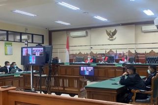 Hakim Nonaktif Itong Divonis Ringan Daripada Tuntutan, Hanya 5 Tahun - JPNN.com Jatim