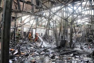 Polisi Selidiki Penyebab Kebakaran Gedung Bappelitbang Balkot Bandung - JPNN.com Jabar