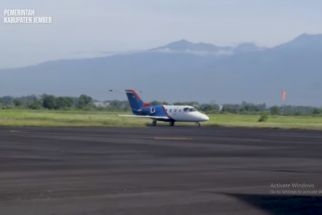 Banting Tulang Hidupkan Bandara Jember, Sewa Pesawat - Subsidi Tiket 50 Persen - JPNN.com Jatim