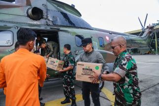 Menggunakan Helikopter Super Puma Pemkot Bogor Kirimkan Bantuan Untuk Korban Gempa Cianjur - JPNN.com Jabar
