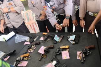 Senjata Api Personel Polresta Bandar Lampung Diperiksa  - JPNN.com Lampung