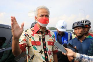 Ganjar Pastikan Tol Semarang-Demak Beroperasi Saat Nataru - JPNN.com Jateng