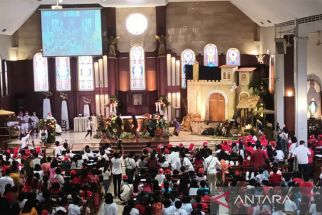Begini Kemeriahan Misa Natal di Gereja Purbayan Solo, Ribuan Anak Terlibat - JPNN.com Jateng