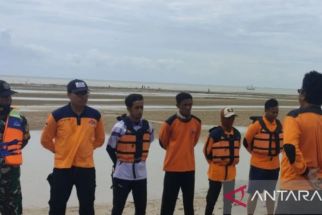 7 Hari Tak Ditemukan, BPBD Pamekasan Hentikan Pencarian Nelayan Tercebur Laut - JPNN.com Jatim