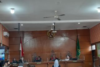 Sidang Kasus Penipuan Bisnis SPBU Irfan Suryanagara Diwarnai Aksi Demo - JPNN.com Jabar