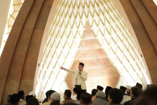 Dugaan 'Koncoisme' Ridwan Kamil dan Sembilan Matahari Dalam Proyek Konten Masjid Al Jabbar - JPNN.com Jabar