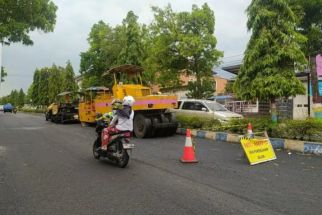 Belasan Kontraktor Perbaikan Jalan Didenda Pemkab Ponorogo, Ini Alasannya - JPNN.com Jatim