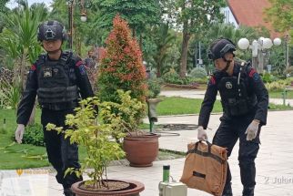 Granat Zaman Belanda Ditemukan di Taman Surya Balai Kota Surabaya - JPNN.com Jatim