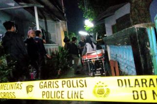 Bocah 3 Tahun Disekap Sang Ayah, Polisi dan Gegana Bersenjata Lengkap Bergerak - JPNN.com Jabar