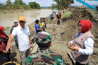 Begini Cara Ganjar Menangani Banjir di Grobogan - JPNN.com Jateng