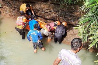 Jenazah Perempuan Tersangkut Sampah di Sungai Purworejo, Ternyata - JPNN.com Jateng