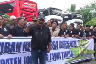 Kades di Jombang Berangkat Aksi ke Senayan, Minta Perpanjangan Masa Jabatan  - JPNN.com Jatim