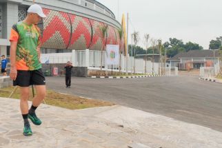 Sidak ke Stadion Jatidiri, Ganjar Geram, Lihat Saja Hasil Renovasinya, Ya Ampun - JPNN.com Jateng