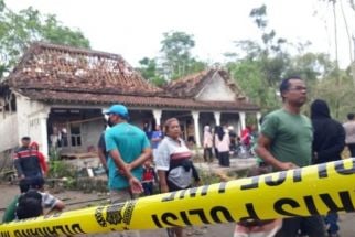 Polres Blitar Dalami Sumber Bubuk Mesiu dari Ledakan Rumah di Blitar - JPNN.com Jatim