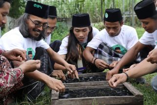 Kiai Muda Jatim Ajak Ponpes di Jombang Budidayakan Kacang Sacha Inchi - JPNN.com Jatim