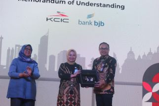 Teken MoU dengan KCIC, bank bjb Hadirkan Berbagai Produk, Jasa dan Layanan Perbankan - JPNN.com Jabar