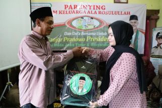 Jaga Keharmonisan Anak & Orang Tua, Kiai Muda Jatim Edukasi Parenting Warga Gresik - JPNN.com Jatim