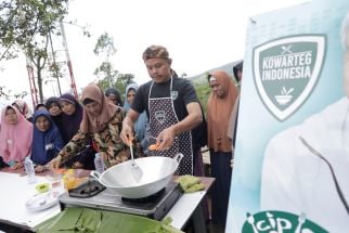 Sukarelawan Ganjar Pranowo Kowarteg Gelar Demo Masak dan Bagi-bagi Panci di Sukabumi - JPNN.com Jabar