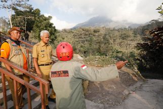 Ganjar Pantau Langsung Aktivitas Gunung Merapi - JPNN.com Jateng