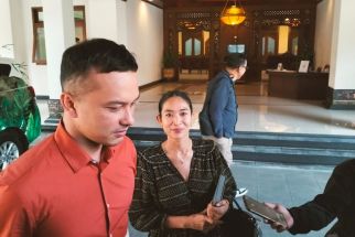 Nicholas Saputra & Happy Salma Bakal Menggelar Pertunjukan Budaya di Solo, Kapan? - JPNN.com Jateng