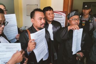 Kuasa Hukum Penggugat Ijazah Presiden Jokowi Mundur - JPNN.com Jateng
