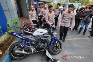 Ngebut Pakai Yamaha R25 di Semarang, Anak 15 Tahun Tabrak Siswa SMA hingga Tewas - JPNN.com Jateng