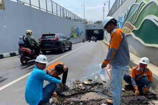 Semburan Air di Underpass Dewi Sartika Viral di Media Sosial, PUPR Jabar Turun Tangan - JPNN.com Jabar