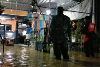 Hujan Seharian, 2 Kelurahan di Pamekasan Dilanda Banjir Setinggi 50 Cm - JPNN.com Jatim