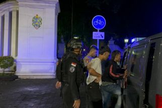 Bikin Onar, 2 Pemuda Mabuk di Solo Ditangkap Polisi - JPNN.com Jateng