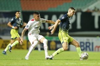 Leonardo Medina Siap Evaluasi Kekalahan Persis Solo Atas Persib Bandung - JPNN.com Jabar