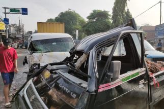 Polisi Buru Pengendara Honda Mobilio Penyebab Tabrakan Beruntun di Jalan Raya Bogor - JPNN.com Jabar