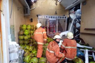 Tabung Elpiji Terbakar di Rumah Candi Lontar Wetan, 6 Orang Menderita Luka Bakar - JPNN.com Jatim