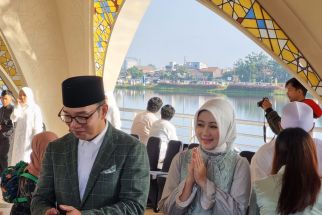 Di Hadapan Ribuan Warga Jabar, Ridwan Kamil Minta Maaf Hingga Berpamitan - JPNN.com Jabar