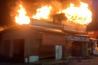 Lupa Mematikan Kompor, Rumah Makan di Bratang Gede Kebakaran - JPNN.com Jatim
