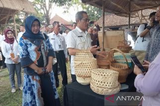 Sudah Mampir ke Festifal Klangenan di Pasar Gabusan? Banyak Jajanan yang Bikin Nostalgia - JPNN.com Jogja