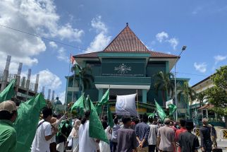 Kelompok Nusa Bangsa Demo, Singgung Soal Cawapres dari Kader NU - JPNN.com Jatim