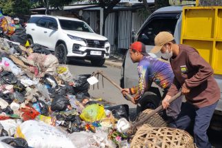 700 Ton Sampah di Kota Bandung Belum Terangkut Pasca Lebaran - JPNN.com Jabar