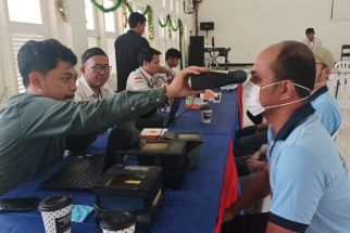 Jelang Pemilu 2024, Warga Binaan di Lapas Khusus Gunung Sindur Jalani Perekaman KTP dan NKK - JPNN.com Jabar