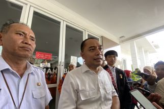 Wali Kota Eri Peringatkan Pejabat Pemkot Tidak Main-Main dengan Pungli - JPNN.com Jatim
