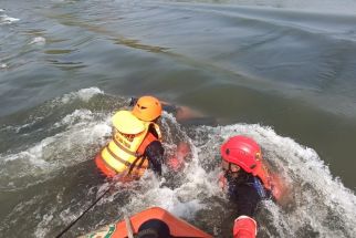 Tenggelam Saat Mencari Ikan, Warga Sidoarjo Ditemukan Meninggal di Sungai Porong - JPNN.com Jatim