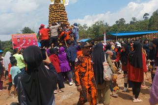 Festival Lai dan Sedekah Bumi di Desa Batuah, Ungkapan Rasa Syukur dan Kebahagiaan Warga - JPNN.com Kaltim