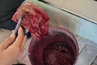 Polisi Temukan Kemasan Pewarna Batik Sengaja Dibakar di Tepi Waduk Pamekasan - JPNN.com Jatim