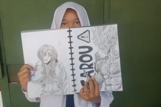 Hobi Menggambar Sejak Wabah Covid, Siswi SMP di Surabaya Pengin Buat Komik - JPNN.com Jatim