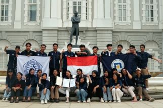 Tim Paduan Suara Udinus Semarang Harumkan Nama Indonesia di Singapura - JPNN.com Jateng