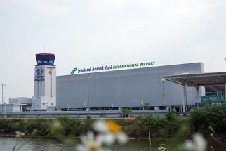 Gibran Terbang ke Jakarta Melalui Bandara Ahmad Yani Semarang - JPNN.com Jateng