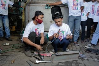 Bantu Ciptakan UMKM Baru, Ganjar Creasi Beri Pelatihan Pengelasan Warga Sidoarjo - JPNN.com Jatim