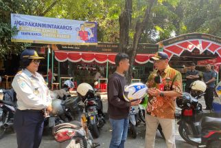 Cegah Jukir Nakal, Dishub Surabaya Sosialisasikan Gerakan Minta Karcis Parkir  - JPNN.com Jatim