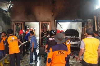 Kebakaran di Kudus, Dua Rumah Hangus, Kerugian Ditaksir Rp 360 Juta - JPNN.com Jateng