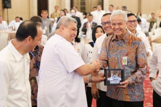 Ganjar Siapkan SDM Terampil Melalui Sekolah Vokasi, SMK N Jateng Contohnya - JPNN.com Jateng